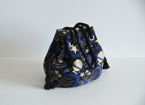 数量限定! プラネットチュール刺繍2wayマリンバッグ　ブルーブラック　月と星 6枚目の画像
