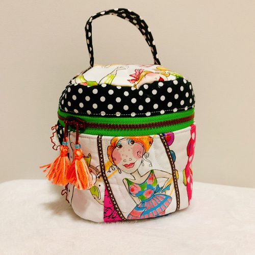ロラライハリスハンドメイド、バス型バニティ ロラライハリスハンドメイド、バス型バニティ、哲直様ご専用