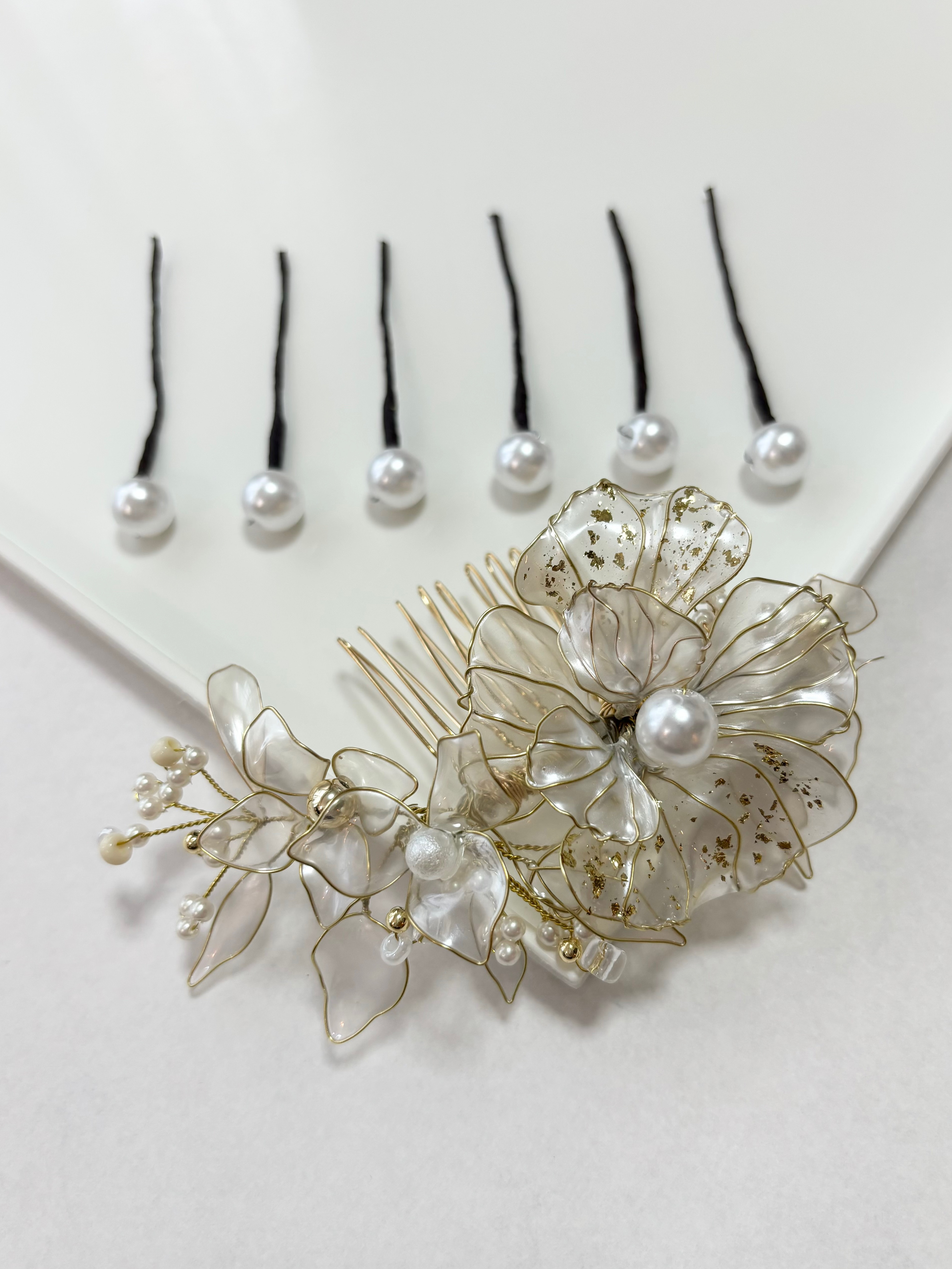 ＊洋装髪飾り＊　成人式髪飾り　パール　色打掛　プリザーブドフラワー　アメリカンフラワー　結婚式髪飾り　七五三　髪型