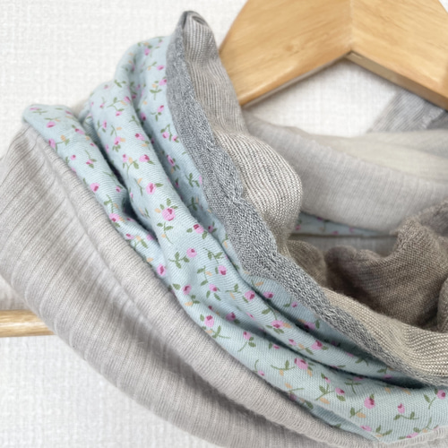 FBGカーキ&ブルーグレーベージュ花柄国内ハンドメイド手作りネック  