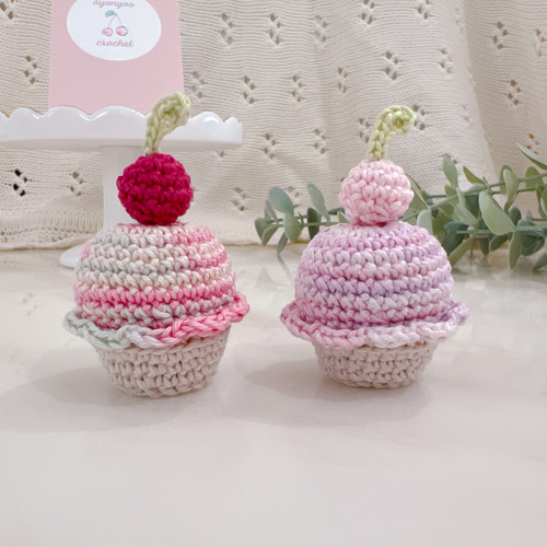 かぎ編み カップケーキ マグネット フェイクスイーツ さくらんぼ