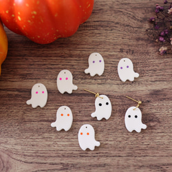 ghost accessory】左右対称おばけ イヤーアクセサリー ピアス