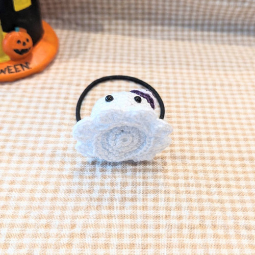 ハロウィンふわふわおばけのヘアゴム あみぐるみ matsukomade 通販