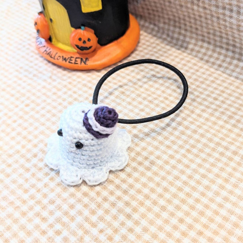 ハロウィンおばけ☆5センチヘアゴム又はブローチお選び下さい ハロウィンおばけ☆5センチヘアゴム又はブローチお選び下さい