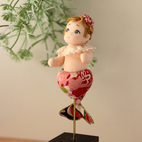 ちりめん細工　創作人形　ハンドメイド Amazon.co.jp: ちりめん細工 創作人形 ほっぺがぷっくり金魚