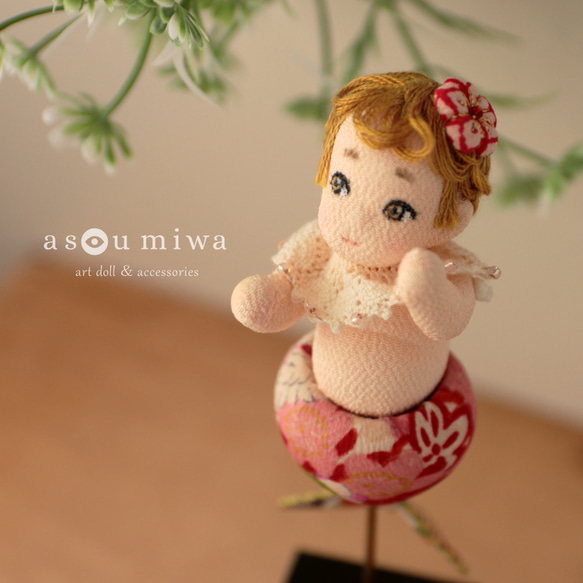 縮緬を貼って顔描いた創作人形 縮緬を貼って顔描いた創作人形