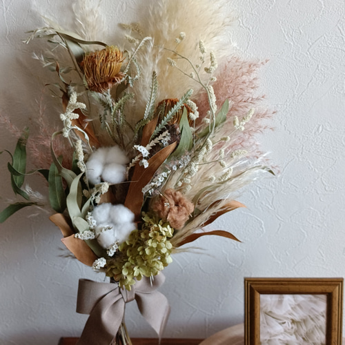 コットンフラワーとパンパスグラスのドライフラワーウェディングブーケ