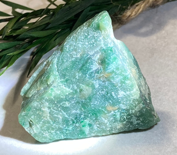成功と繁栄✨ グリーンジェイド 軟玉翡翠 原石 ラフストーン その他 