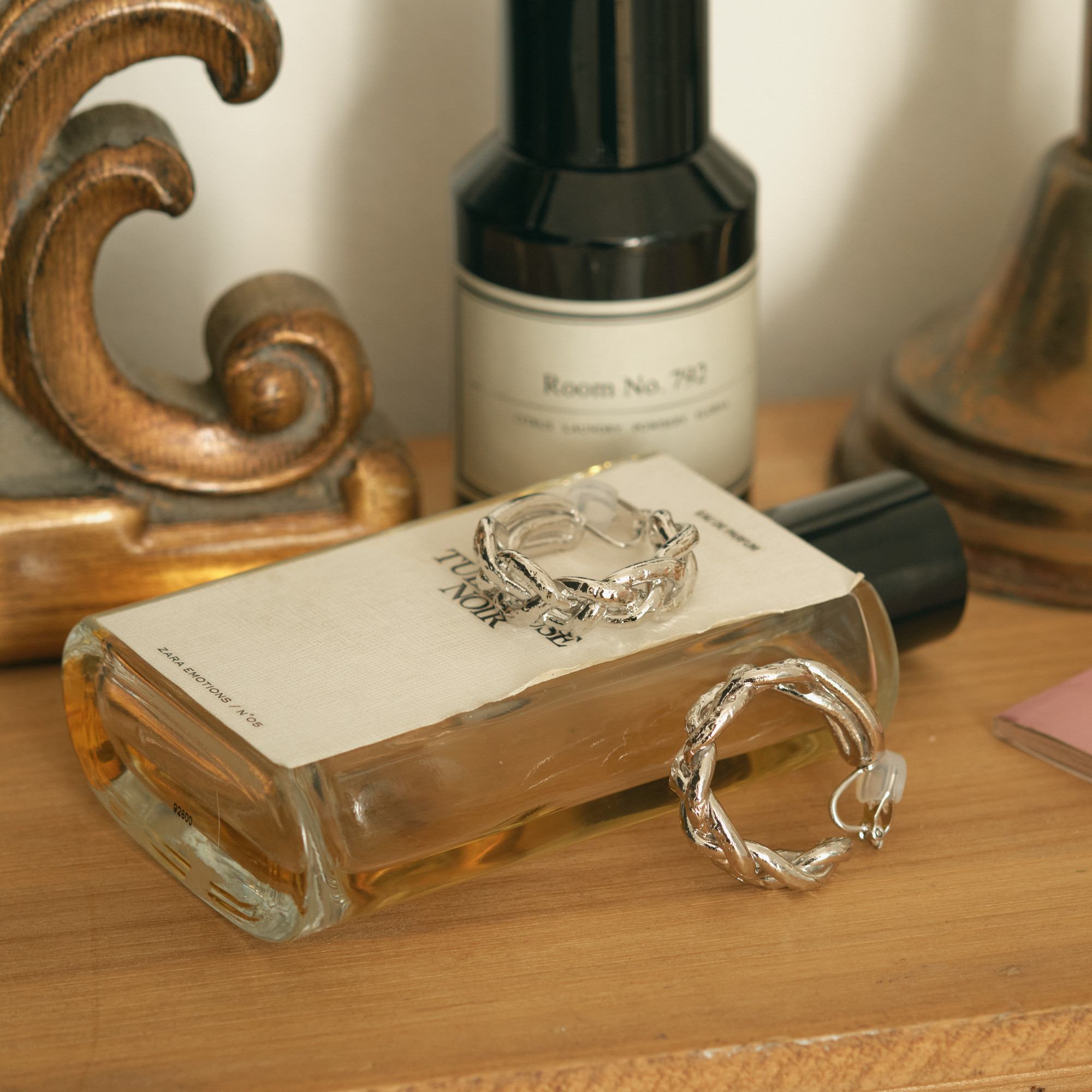 Braided Hoop イヤリング(Gold/Silver)