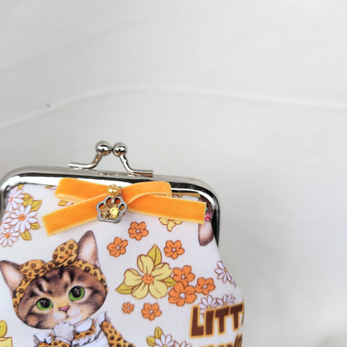 コヤンイサムチョン　かわいいポーチ　ハンドメイド コヤンイサムチョン☆がま口☆便利サイズポーチ☆ハンドメイド がま口