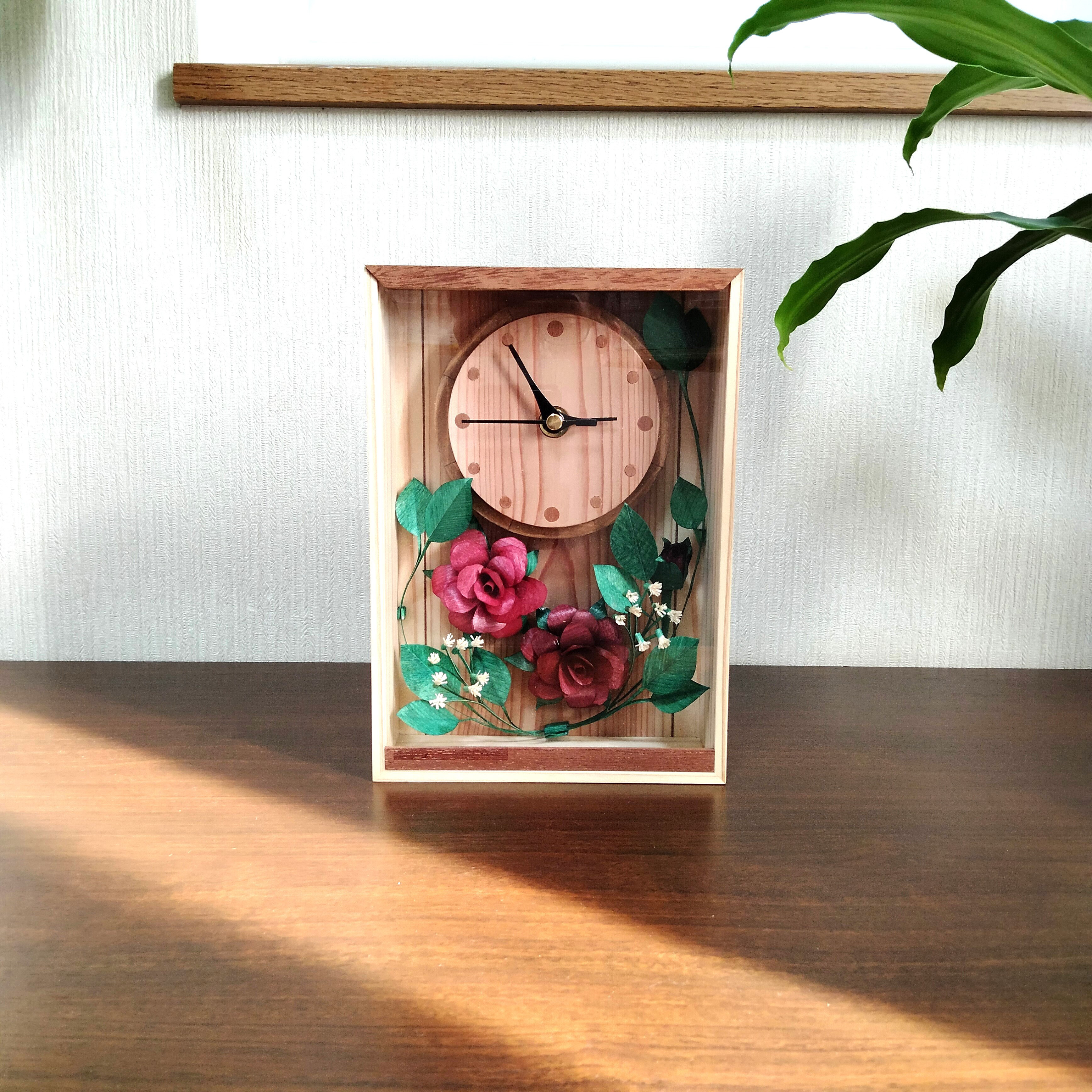 木製の花　置き時計　（バラ・A5サイズ）　Wooden Flower