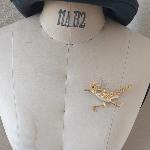 豪華な金の鳥 ブローチ No.1658 ブローチ BonheurVintage 通販