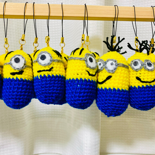 うきわにギュッ♡ライオンさん　ミニミニ　あみぐるみ　ストラップ うきわにギュッ♡ライオンさん ミニミニ あみぐるみ ストラップ