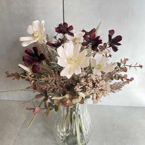 お値下げ‼️トールペイント薔薇とチョコレートコスモスと小花たちの