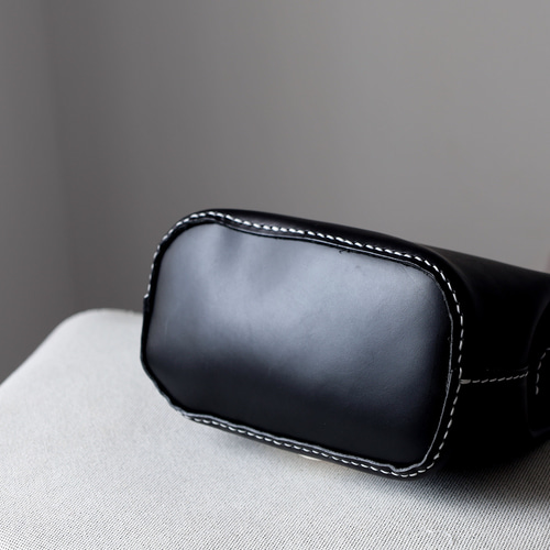 目玉焼き】がま口 本革手作りのレザーショルダーバッグ 総手縫い