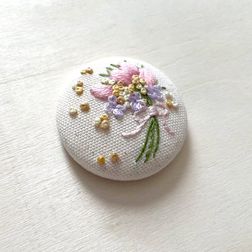 ミントカラー薔薇刺繍2.7センチくるみボタンヘアゴム2点セット 人気最新作 ミントカラー薔薇刺繍2.7センチくるみボタンヘアゴム