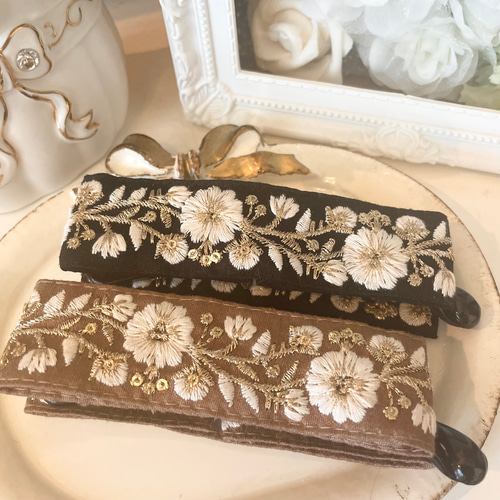 大人可愛いリボン半月アーチバナナクリップ☆レース刺繍リボン×ミンク