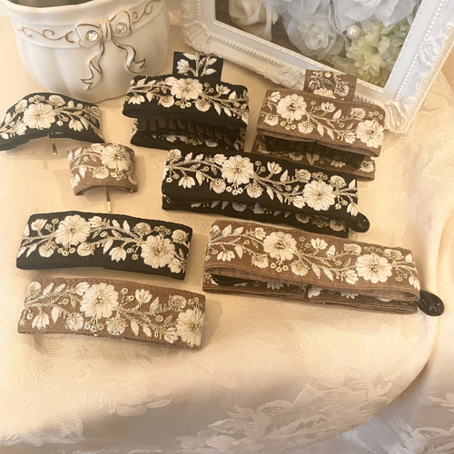 ✨インド刺繍リボン バナナクリップ ✨ ヘアクリップ・バナナ