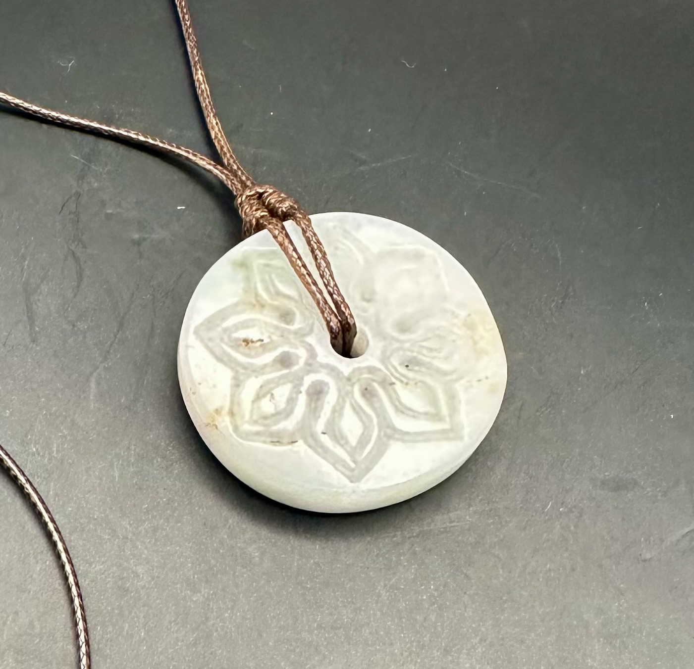 曼荼羅蓮　糸魚川ラベンダー翡翠