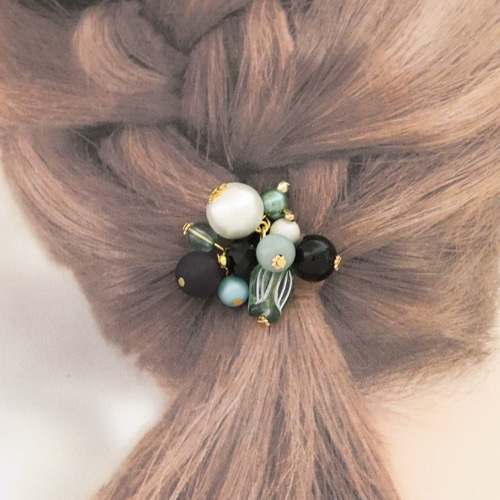 ダークグリーン＊〈秋冬ver〉チューリップビーズのヘアゴム◇Creema 