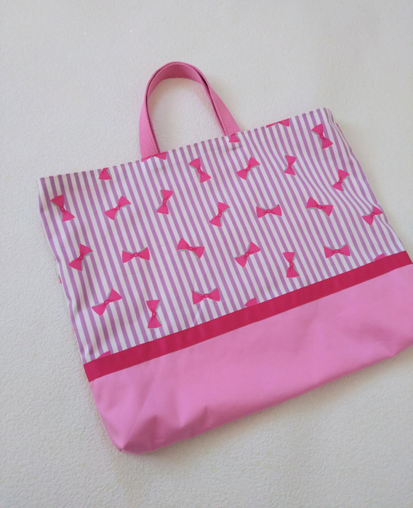 だいだいだい　レッスンバッグ　ヌビバッグ　　ダークグレー　リボン　ピンク だいだいだい レッスンバッグ ヌビバッグ ダークグレー リボン ピンク