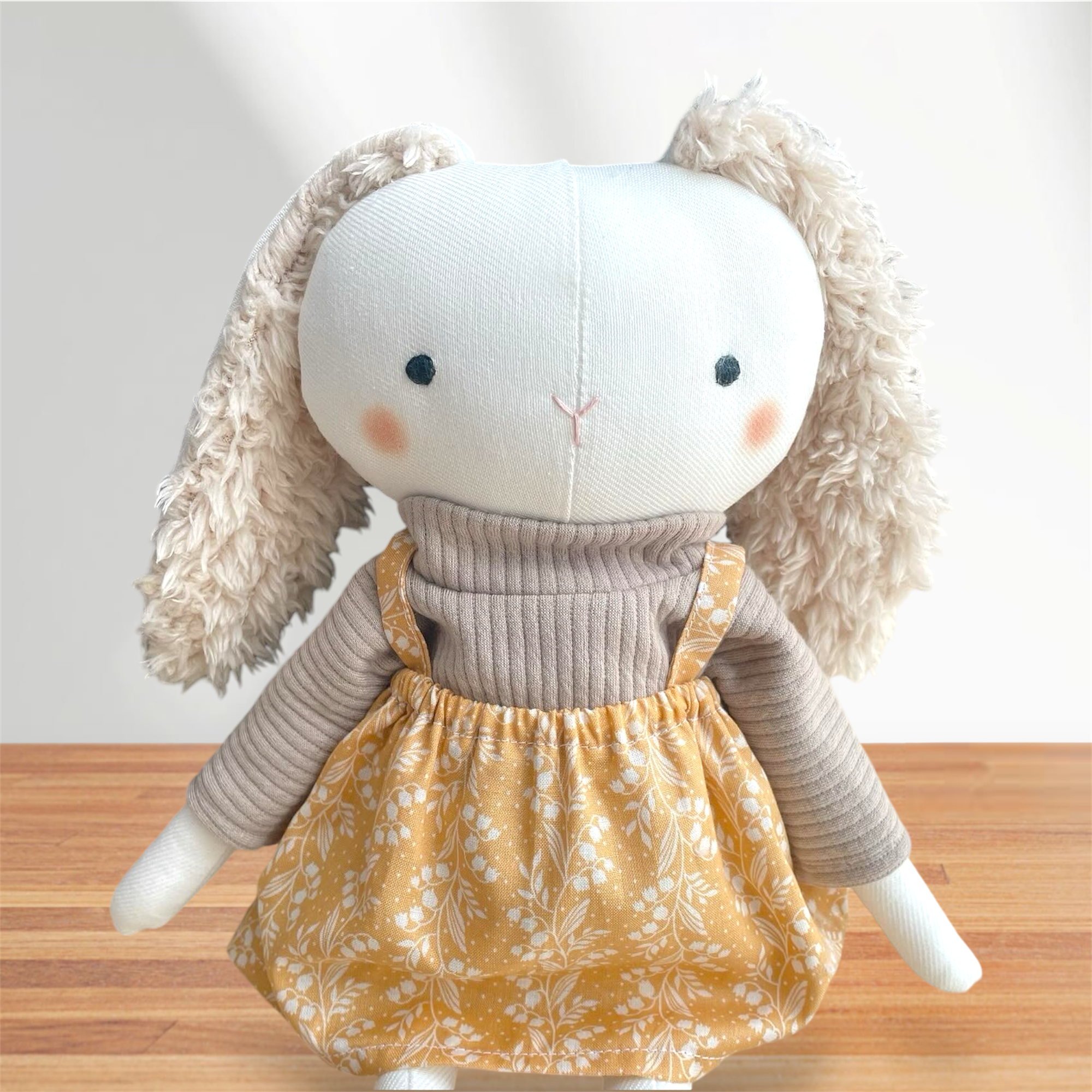 うさぎぬいぐるみ