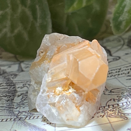天然色✨ ゴールデンヒーラークリスタル 母岩付き原石 水晶 天然色✨ ゴールデンヒーラークリスタル 母岩付き原石 水晶