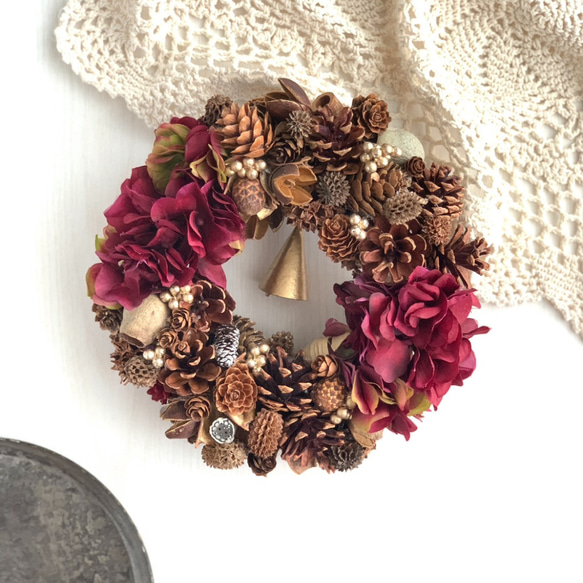 秋色紫陽花とたっぷり木の実のリース 秋色紫陽花とベッチーズブルーの