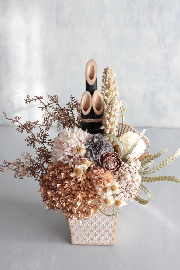 お正月 門松アレンジ シャビーシック 大人可愛い アーティフィシャルフラワー 玄関飾り 11枚目の画像