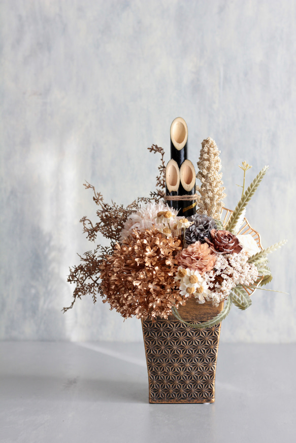 お正月 門松アレンジ シャビーシック 大人可愛い アーティフィシャルフラワー 玄関飾り 15枚目の画像