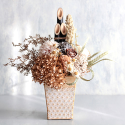 お正月 門松アレンジ シャビーシック 大人可愛い アーティフィシャルフラワー 玄関飾り 1枚目の画像