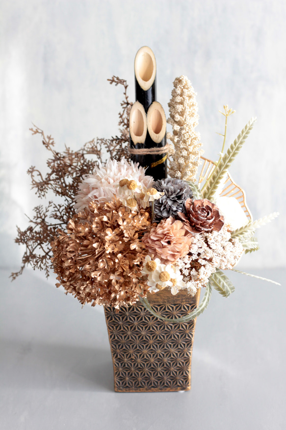 お正月 門松アレンジ シャビーシック 大人可愛い アーティフィシャルフラワー 玄関飾り 13枚目の画像