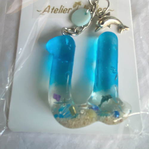 イニシャルレジンキーホルダー オーダー専用 レジンイニシャルキーホルダー✴︎宝石 キーリング おしげ