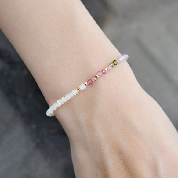 願いを叶う ウォーターオパール カラフルトルマリンのブレスレット 10月誕生石　細め 8枚目の画像