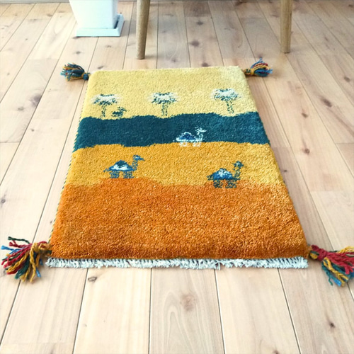 ペルシャ　ギャッベ  ミニマット  41×42   生成　ラクダ 夏入荷】ペルシャ ギャッベ 玄関マット小 57x39cm レモン色 黄金