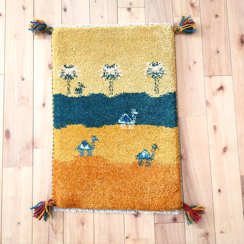ペルシャ　ギャッベ  ミニマット  41×42   生成　ラクダ 夏入荷】ペルシャ ギャッベ 玄関マット小 57x39cm レモン色 黄金