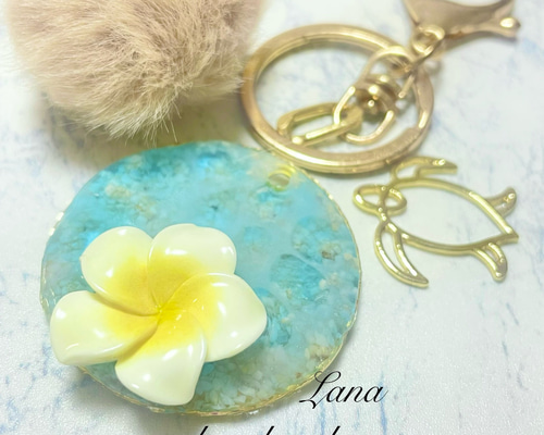 冬のハワイアン プルメリアキーホルダー 海 キーリング Lana 通販