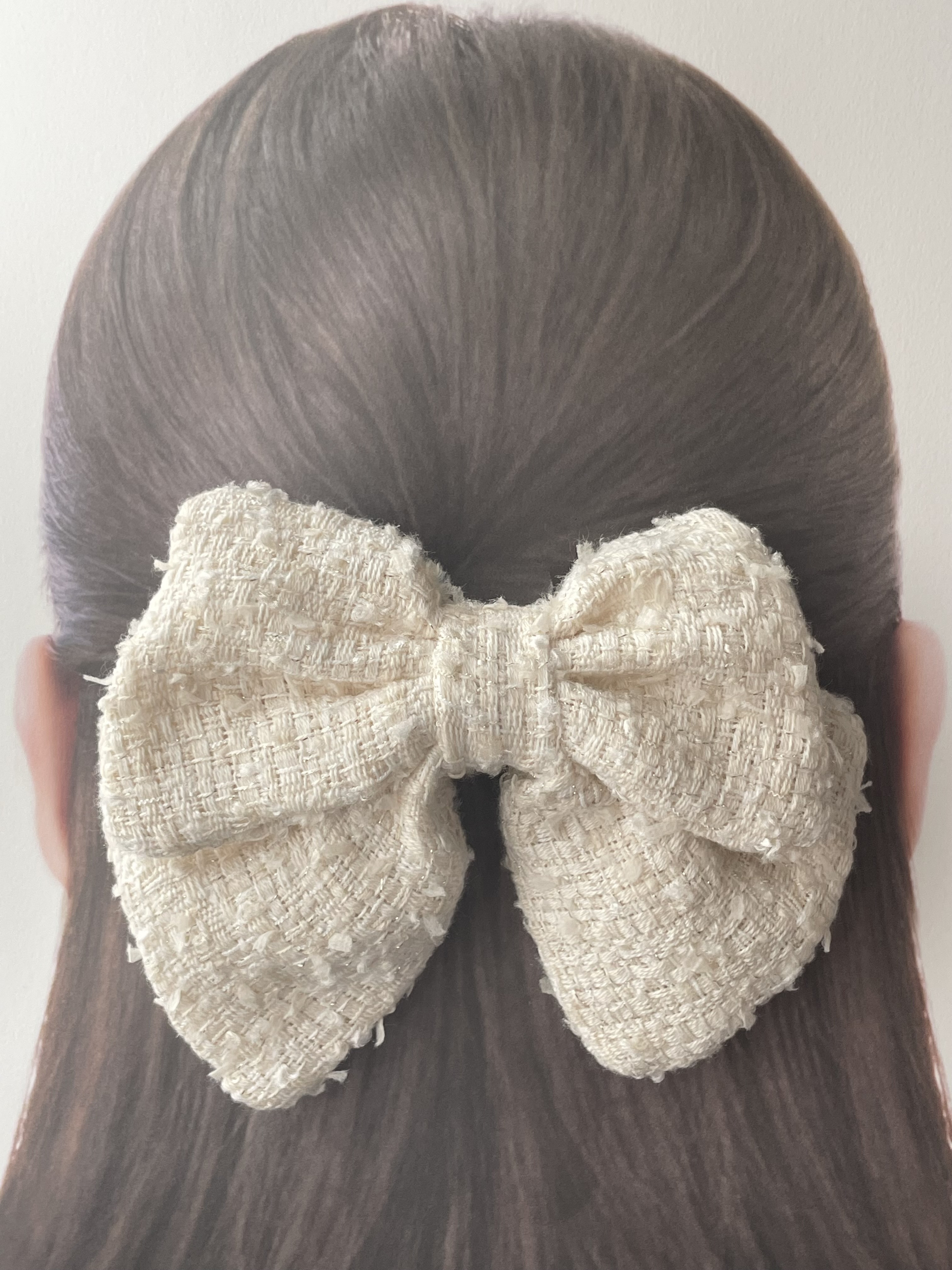 ツイードリボン♡ホワイトスノー♡ハンドメイドヘアゴム