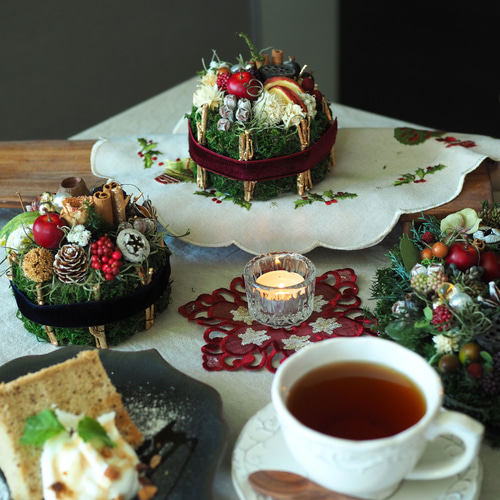 ハンドメイド❣️クリスマスアレンジ❣️ツリー、ケーキプリザーブドフラワー薔薇❁⃘*.゜ クリスマスのフラワーニットブーツ プリザーブドフラワー