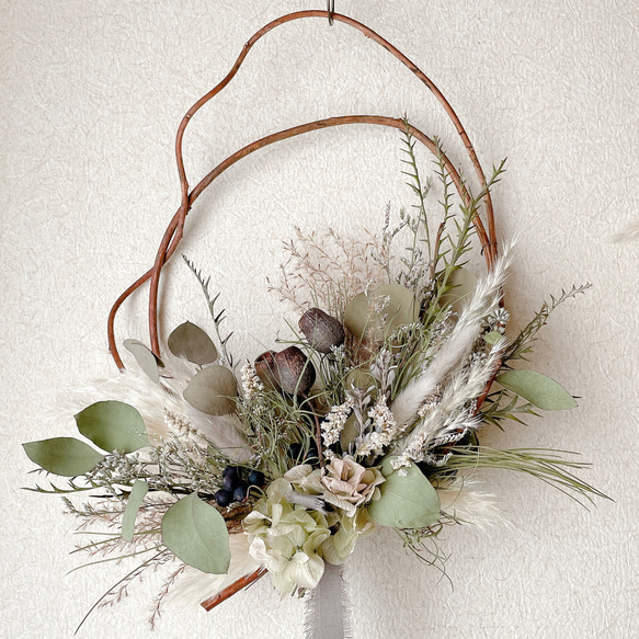 ドライフラワーのリース ユーカリ ベルガムナッツ つるリース スワッグ