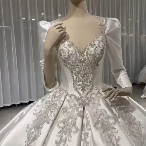 上品！魅惑のレース Vネック 上質なドレス サテン ウェディングドレス