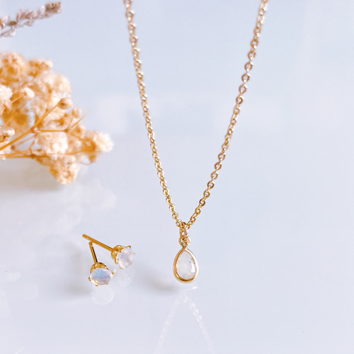 10月誕生石》プレシャスオパール しずく 一粒 ネックレス 14kgf 誕生日