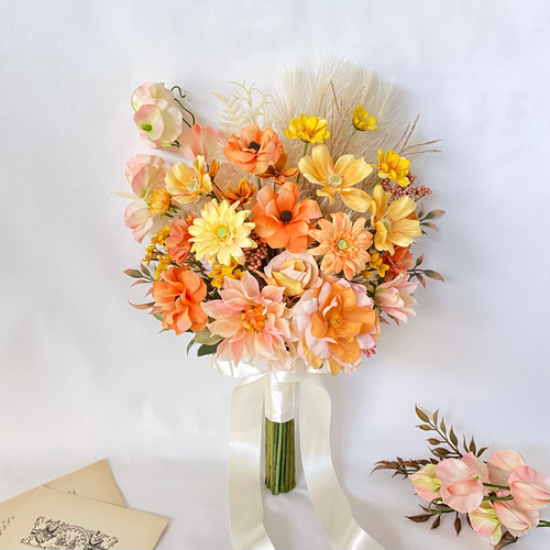 オーダーメイド】オレンジ ダリアとガーベラの アンティーク クラッチ