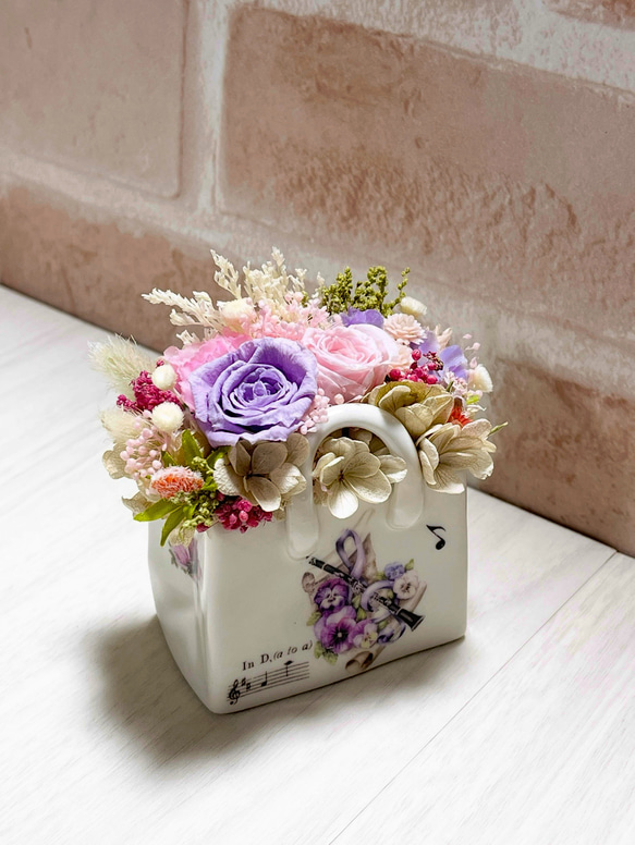 クリアケース入りインテリアフラワーアレンジ ♪楽器のオシャレバッグ♪フラワーアレンジ ミュージック