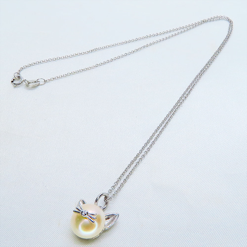 猫*髭様 ◎12739.3 NON NON 淡水パール ネックレス 750刻印 シルバー925 ひげつき猫耳パールのペンダント型ネックレス 淡水