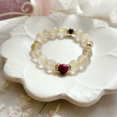 ルビー＆ルビーインカイヤナイト＆ゴールドルチルクォーツ 天然石