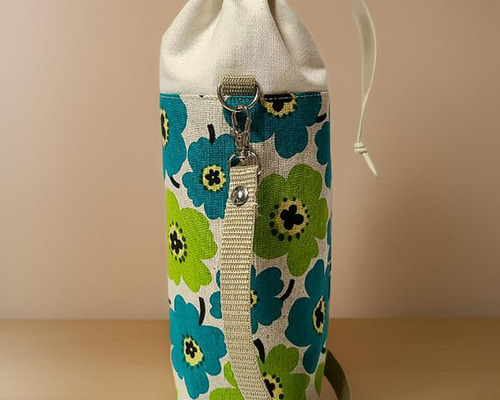 ハンドメイド ペットボトルカバー650ml 水筒入れカバー アルミシート