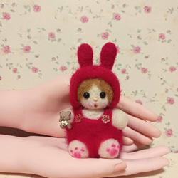 羊毛・ ストラップ付ひよこ？にわとり？ 真丸可愛い鳥ちゃん