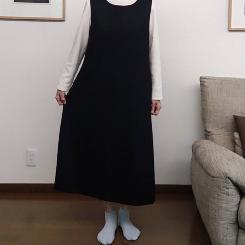サイズ別 裏地付き 圧縮ウールニットのAラインジャンパースカート 黒