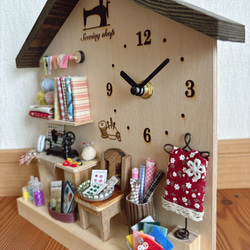 ミニチュア　ソーイングショップ　手芸屋さん置き時計　 6枚目の画像